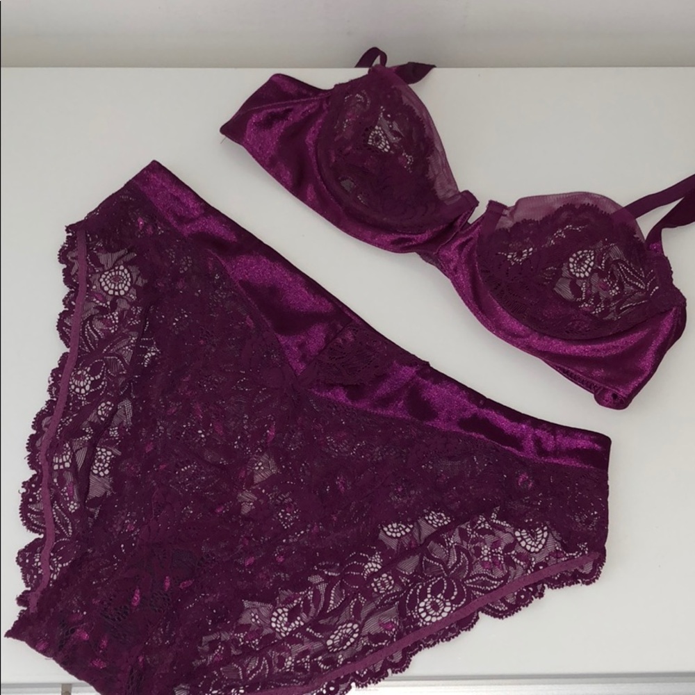 VS VINTAGE SATIN, LACE, & MESH PURPLE BRA & PANTY - Picture 3 of 15